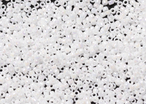 Бисер Япония круглый 15/0 10 г 0401 белый, радужный непрозрачный